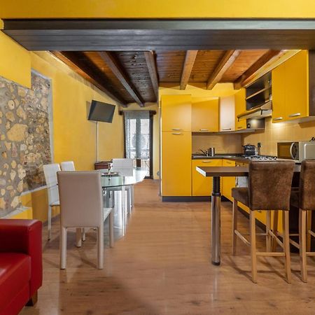 Stylish 2 Bedroom With Balcony เวโรนา ภายนอก รูปภาพ